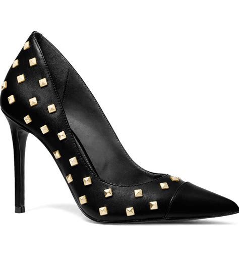 michael michael kors uma leather and logo cap toe pump|Keke Logo Cap.